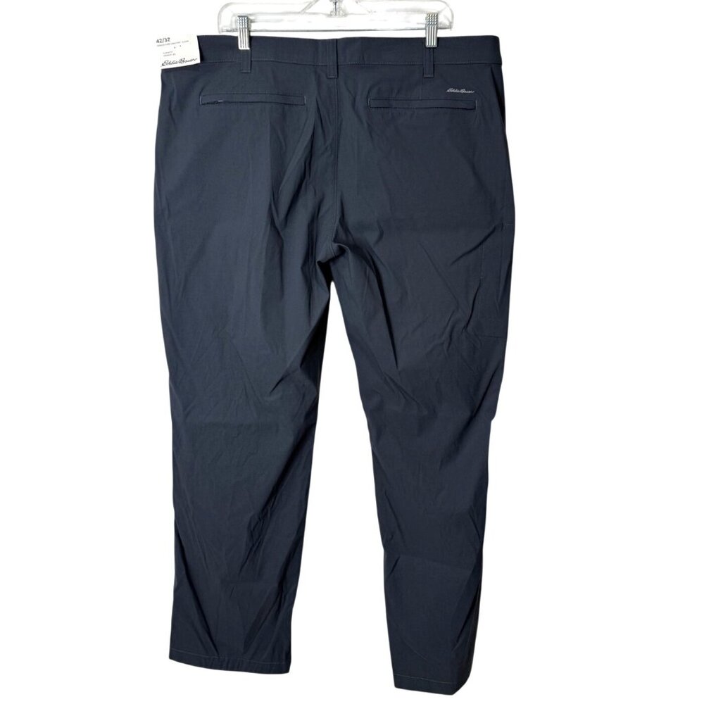 Eddie Bauer Mens Size 42x32 Horizon Guide Chino Pant Storm Gray EW - Picture 2 of 9